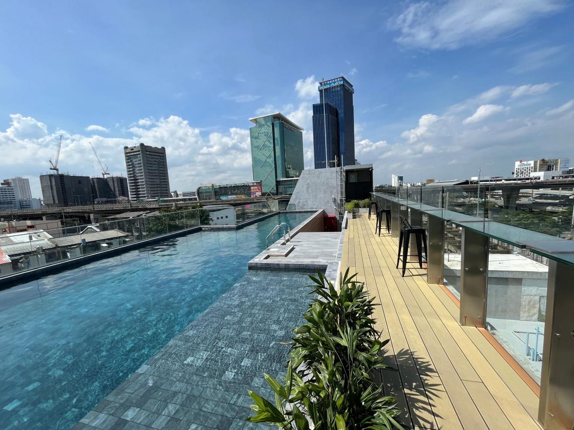 De Botan Bangna Hotell Bangkok Eksteriør bilde